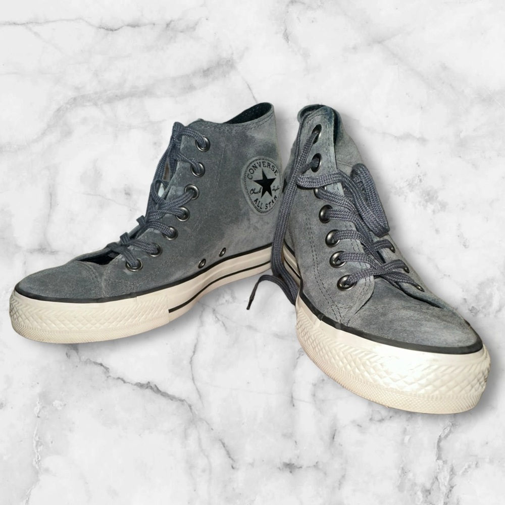 Converse All Star Chuck Taylor | size 7 | Hidden Wedge Suede | 550670C